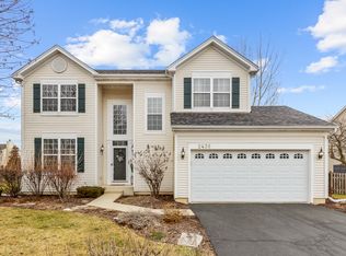 2436 White Rose Dr, Montgomery, IL 60538