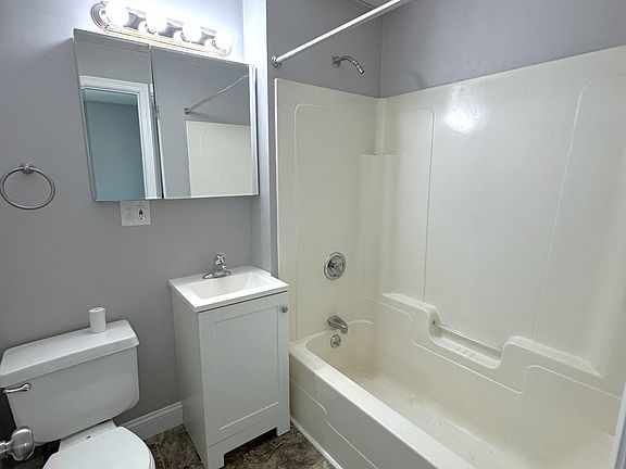 3rd image of 20 Fenno St APT 12