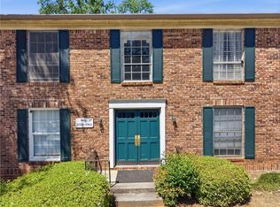 5560 Kingsport Dr #27, Atlanta, GA 30342