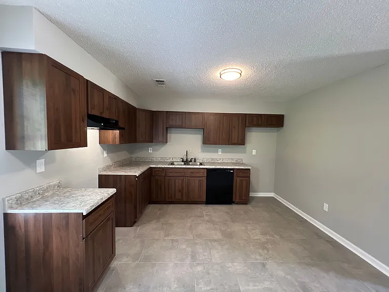 4617 Sumners Wells Rd — Photo 11