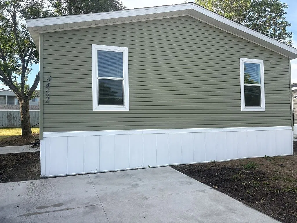 4 bed, 2.0 bath, 1456 sqft, $1,650 — Photo 4
