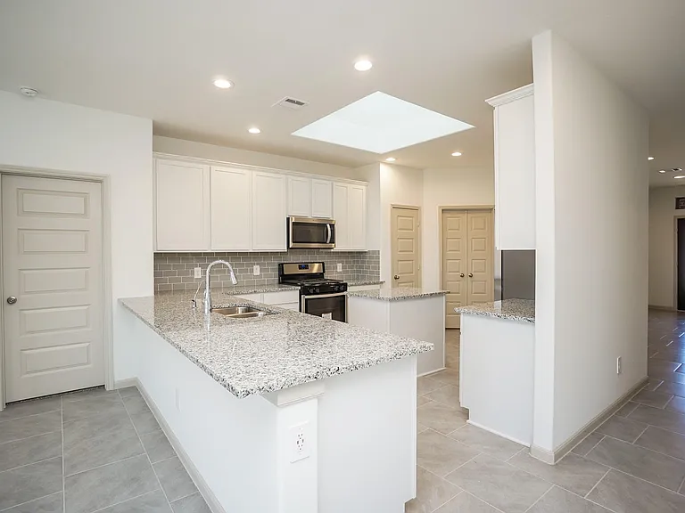 3318 Parker Trace Dr — Photo 10