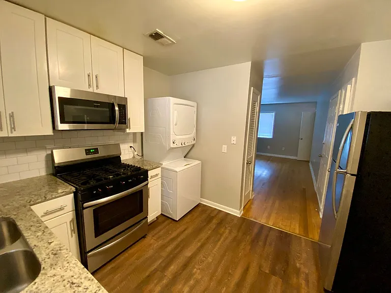Oak Pointe Apartments — Photo 14