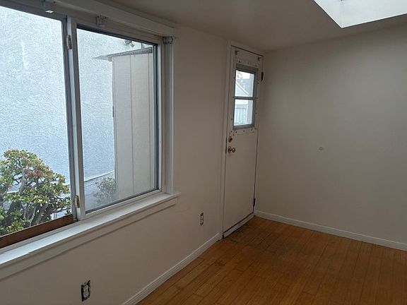 4th image of 1915 Fern St #1915
