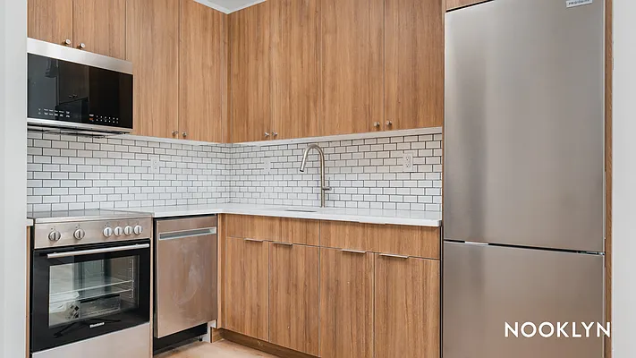 Rented by Nooklyn NYC LLC | media 44