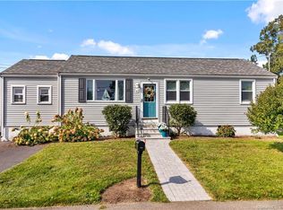 41 Washington Ave, Old Lyme, CT 06371