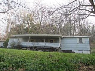 4272 Hillside Dr, Spruce Creek, PA 16683