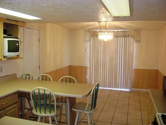 4th image of 1501 Lou Graham Dr