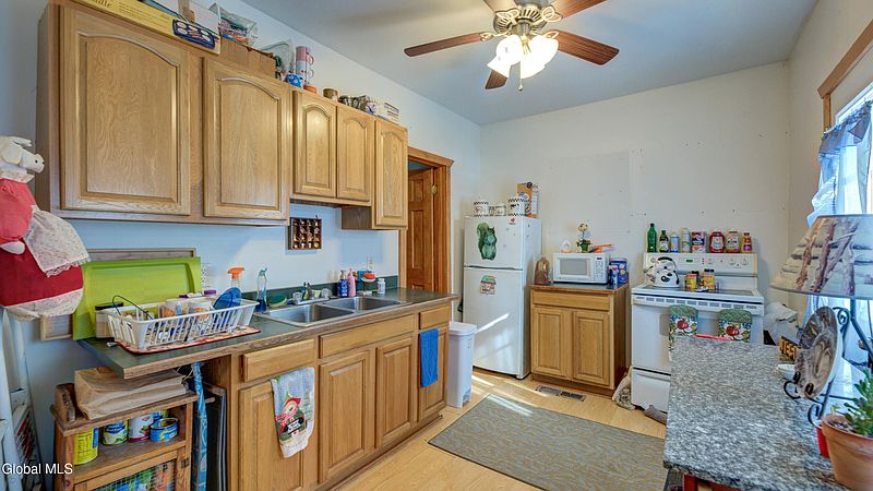 4th image of 38 Temple Street