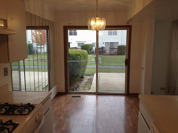 3rd image of 1682 College Green Dr #1682
