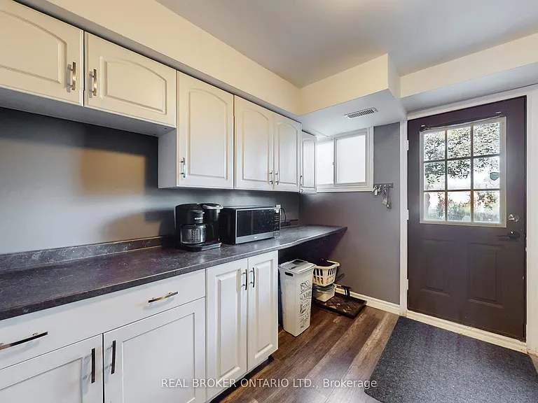 15 Jasmine Cres — Photo 37