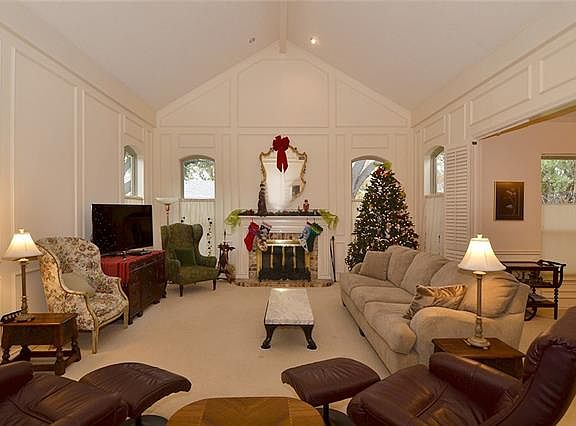 3rd image of 7332 Williamswood Dr