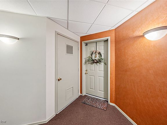 3rd image of 200 Fox Hollow Dr APT 312