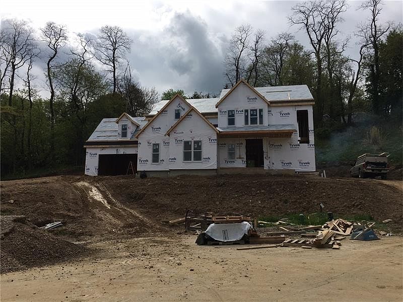 1st image of 132 Richard Dr