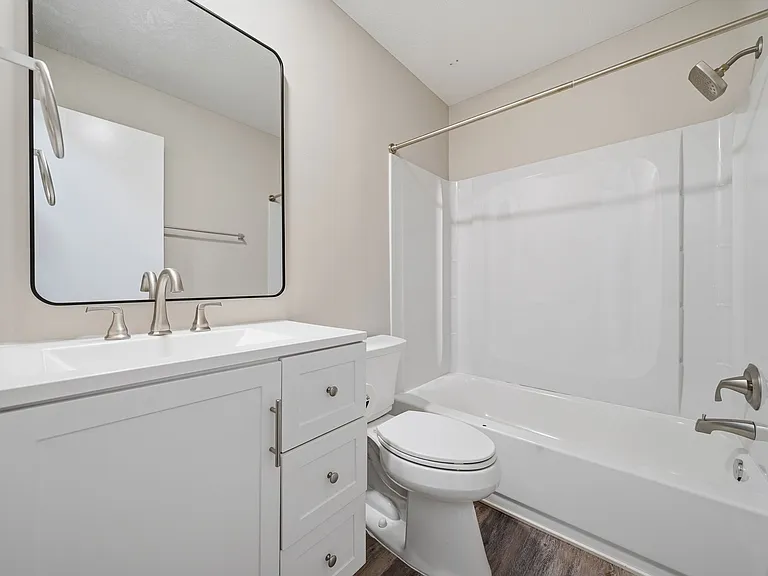 1941 Devonshire Dr #3 — Photo 33
