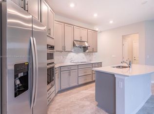 3783 Greenway Dr #ALL, Hollywood, FL 33021