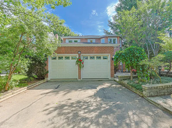 169 Delayne Dr, Aurora, ON L4G 5B7