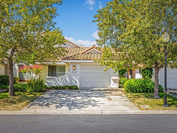 2nd image of 16983 Sugar Pine Dr