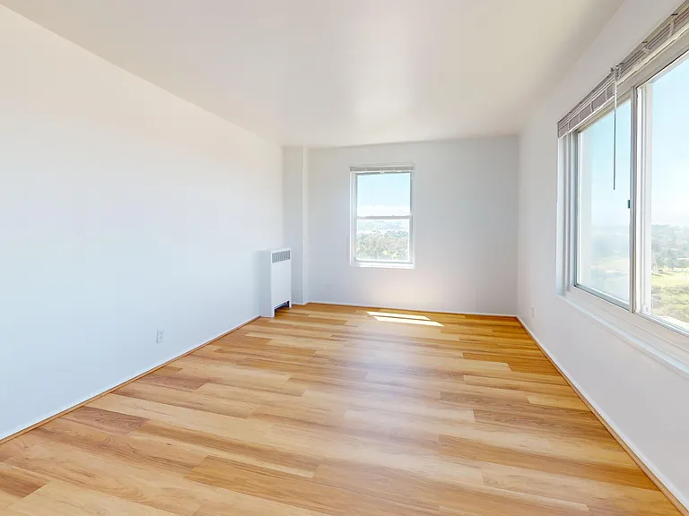 Parkmerced Apartments — Photo 59