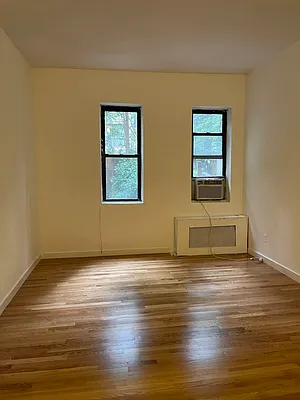 Rented by Eric Goodman Realty Corp | media 3