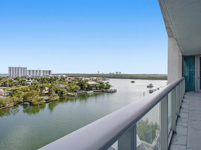 330 Sunny Isles Blvd #5-708 — Photo 2