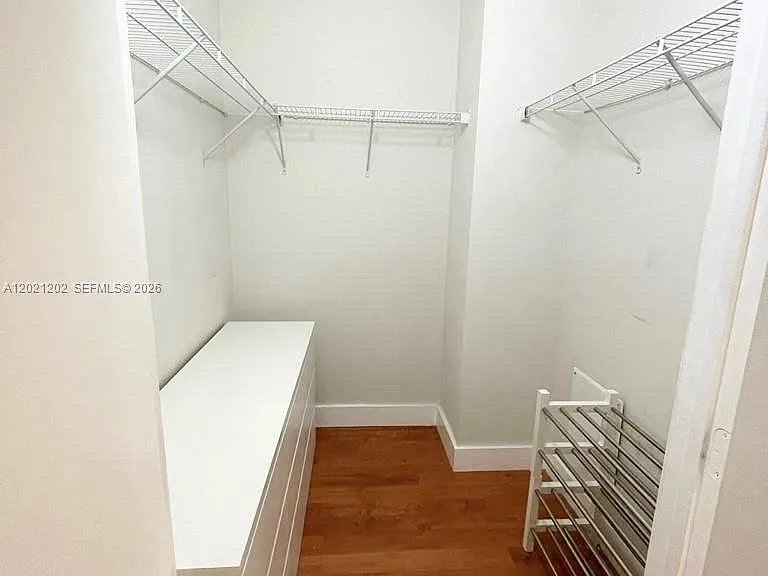 601 NE 36th St #1805 — Photo 11