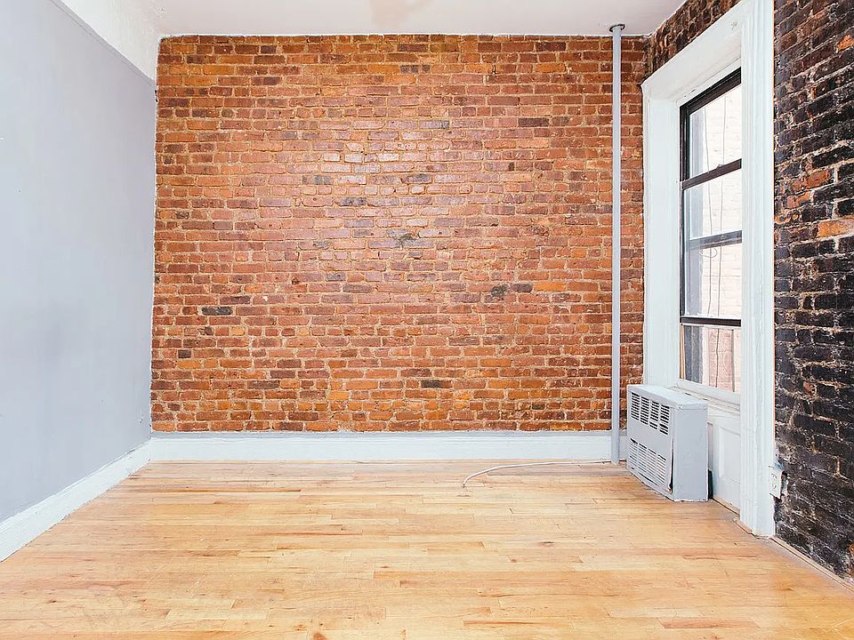 1st image of 1321 Putnam Ave #24