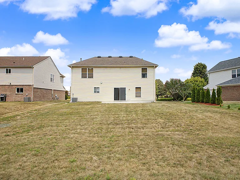 41973 Milton Dr — Photo 33