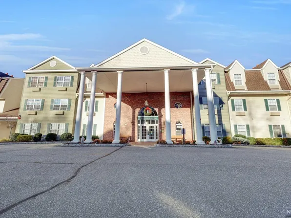 5303 Richmond Rd, West Milford, NJ 07480