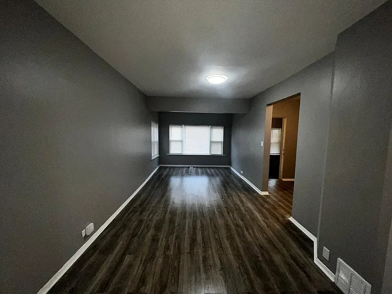 709 N Laramie Ave — Photo 3