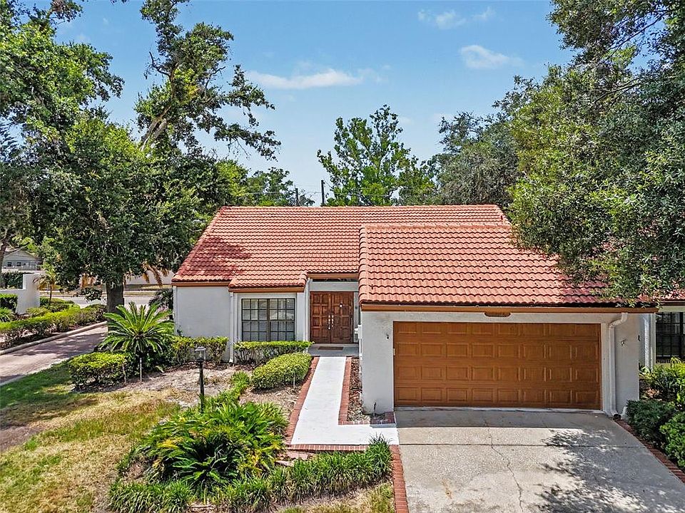 1st image of 11502 Robles Del Rio Pl