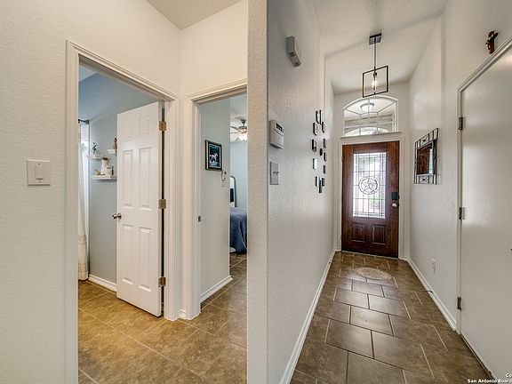 4th image of 724 CLEARBROOK AVE