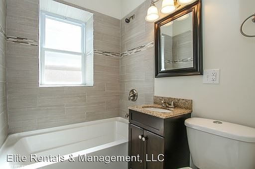 4th image of 8234 S Maryland Ave #3456287