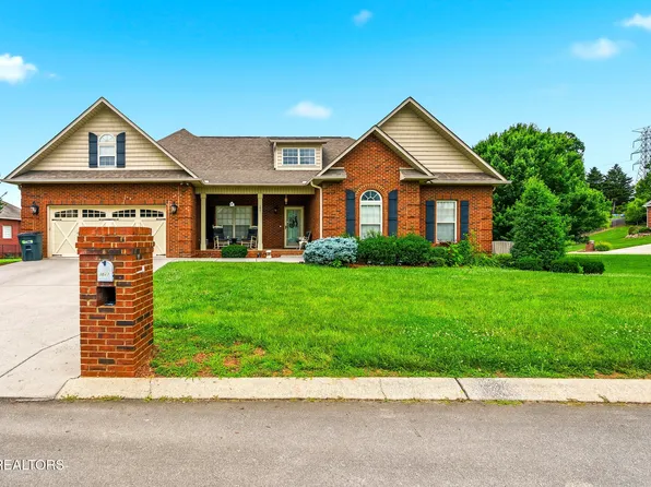 3047 S Hampton Way, Maryville, TN 37803
