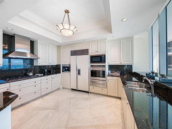 4th image of 10295 Collins Ave Unit 1502