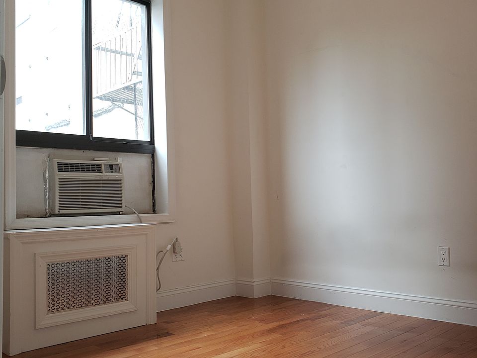 1st image of 300 W 49th St APT 500