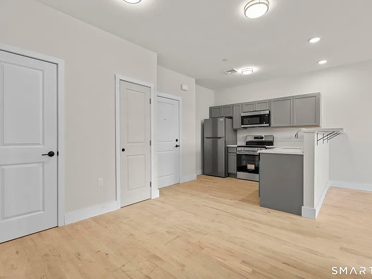 113 Canal St W #302 — Photo 26