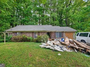 5881 Seam St, Lithonia, GA 30058