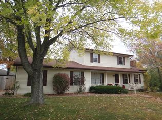 5888 Westchester Dr, Newburgh, IN 47630