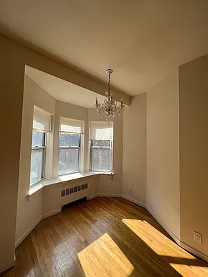 Rented by SERHANT. | media 8
