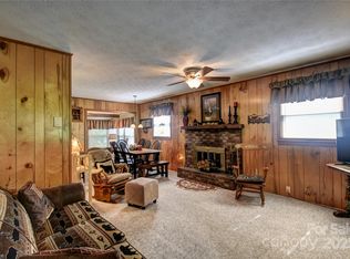 134 Raven Rdg, Maggie Valley, NC 28751