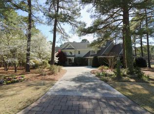 197 Plantation Dr, Southern Pines, NC 28387