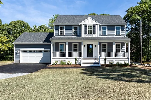 65 Great Neck Rd Photo 1
