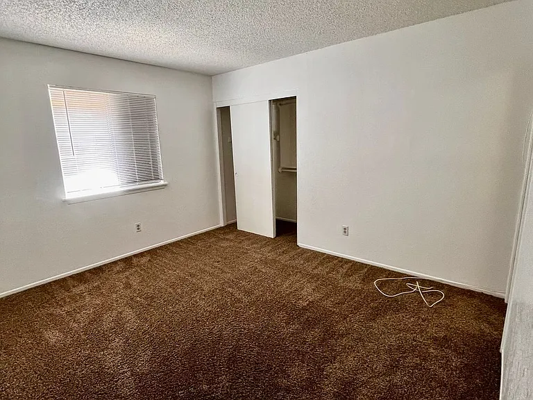 13890 Juniper St — Photo 7