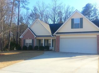 225 Forest Brook Dr, Covington, GA 30016