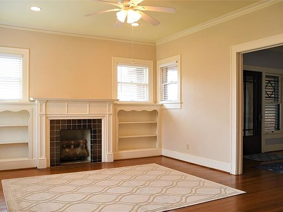 3rd image of 4501 Avenue N