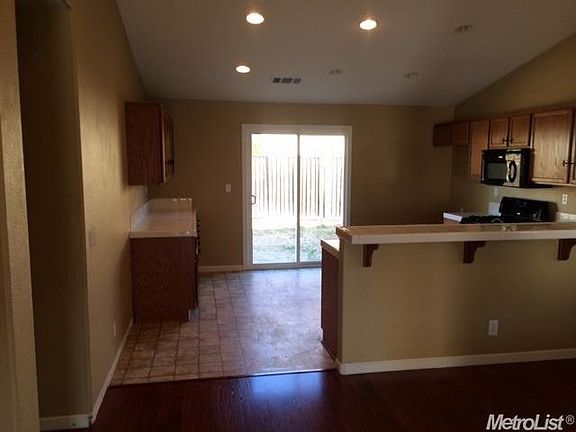 4th image of 2342 N Rock Creek Dr
