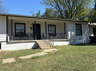 2321 Grandview Dr, Fort Worth, TX 76112