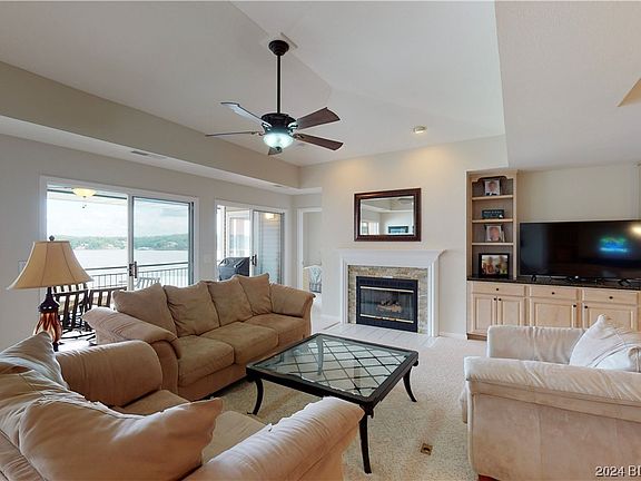 4th image of 392 W Palisades Dr #4B-392-4B