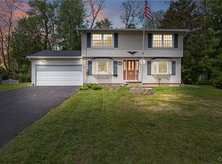 111 Meadow River Dr, Liverpool, NY 13090